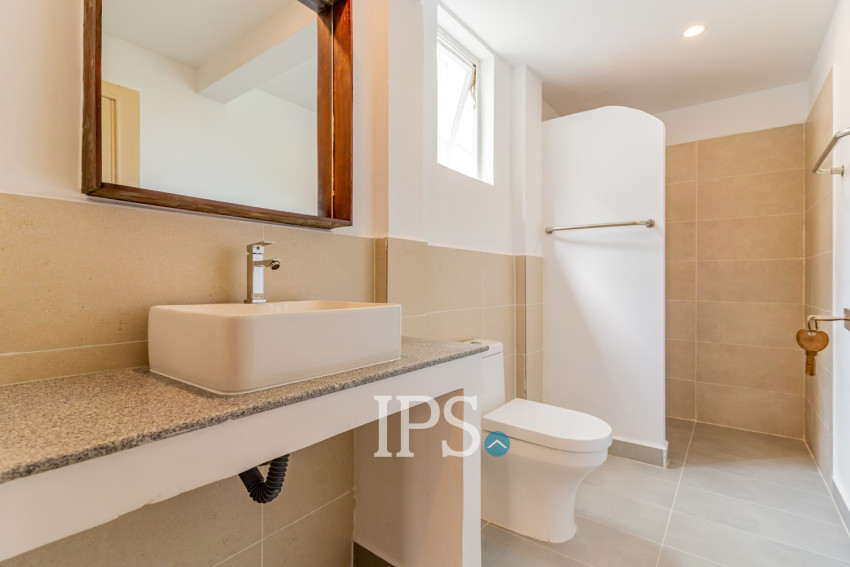 Renovated 3 Bedroom Apartment For Rent - Tonle Bassac, Phnom Penh