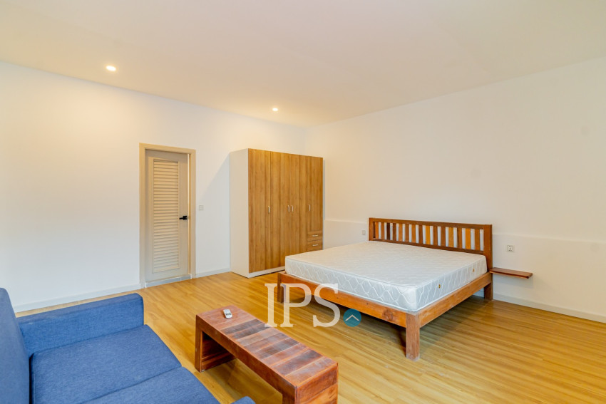 Renovated 3 Bedroom Apartment For Rent - Tonle Bassac, Phnom Penh