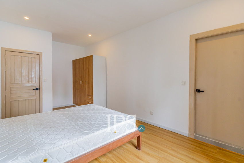 Renovated 3 Bedroom Apartment For Rent - Tonle Bassac, Phnom Penh