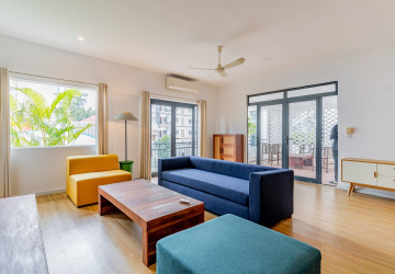 Renovated 3 Bedroom Apartment For Rent - Tonle Bassac, Phnom Penh thumbnail