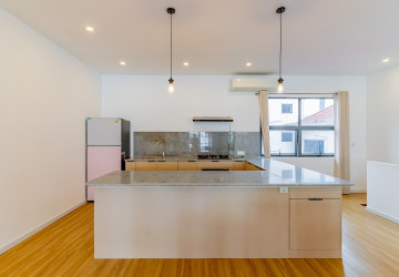 Renovated 3 Bedroom Apartment For Rent - Tonle Bassac, Phnom Penh thumbnail