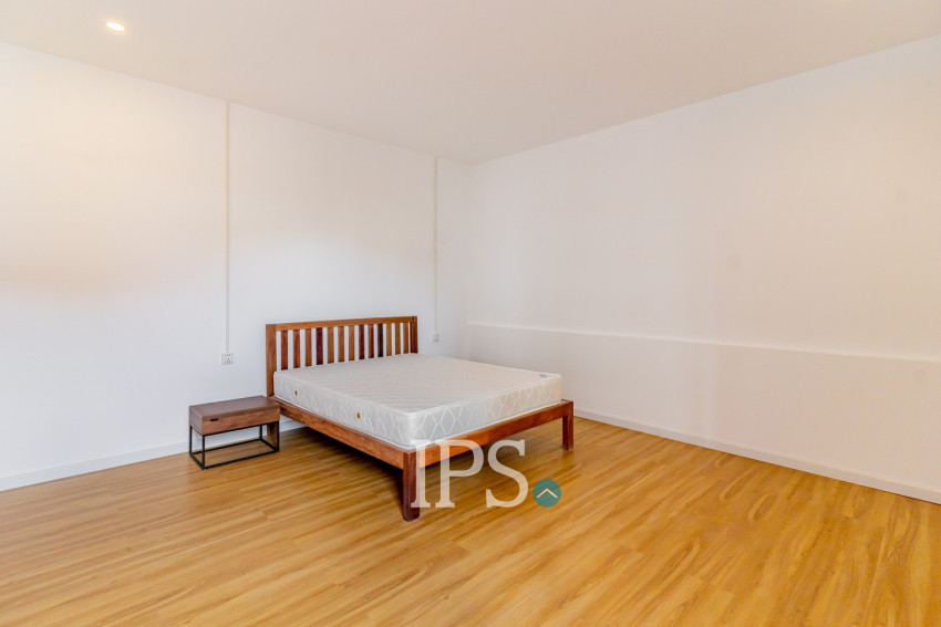 Renovated 3 Bedroom Apartment For Rent - Tonle Bassac, Phnom Penh