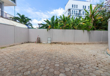 2 Bedroom Villa For Rent - Svay Dangkum, Siem Reap thumbnail