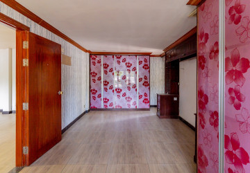 168 Sqm Shophouse For Rent - Tonle Bassac, Phnom Penh thumbnail