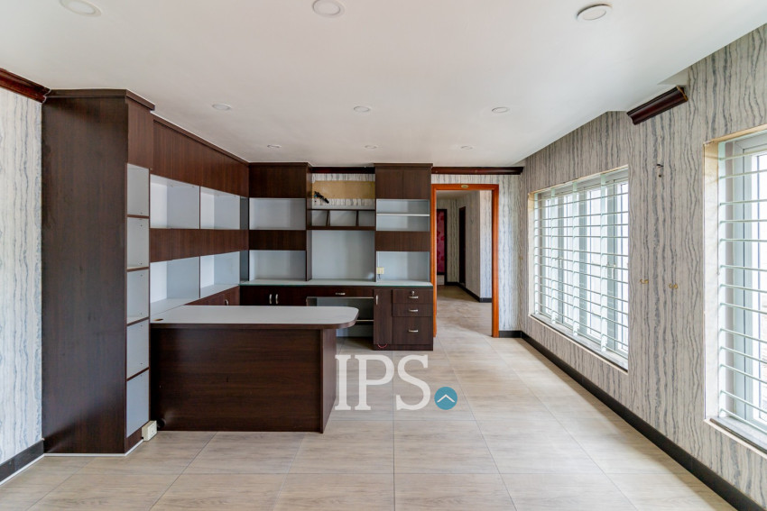 168 Sqm Shophouse For Rent - Tonle Bassac, Phnom Penh