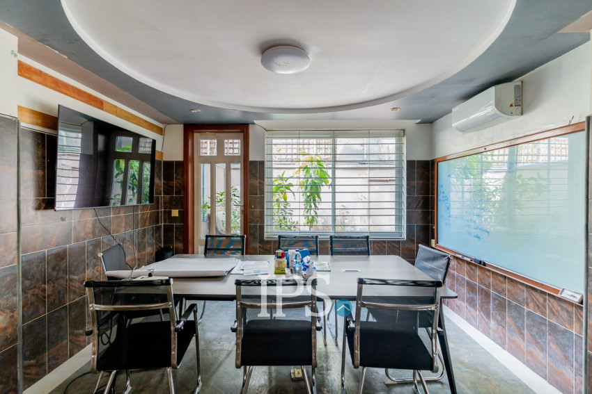 168 Sqm Shophouse For Rent - Tonle Bassac, Phnom Penh