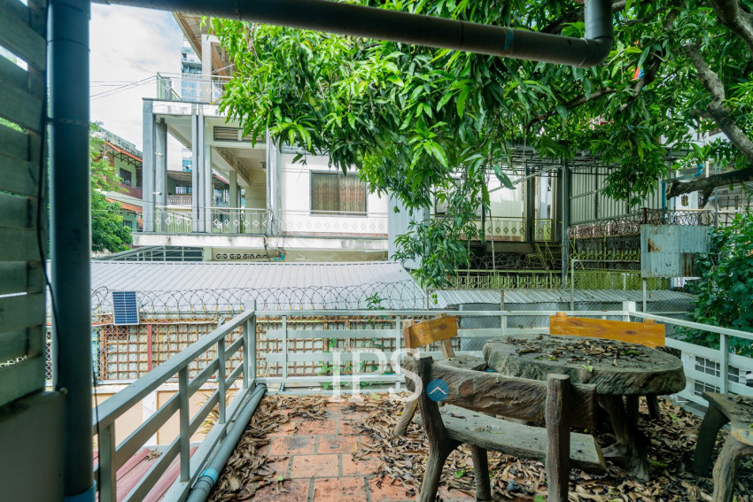 168 Sqm Shophouse For Rent - Tonle Bassac, Phnom Penh
