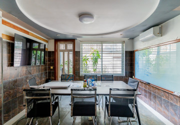168 Sqm Shophouse For Rent - Tonle Bassac, Phnom Penh thumbnail