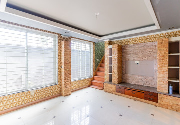 168 Sqm Shophouse For Rent - Tonle Bassac, Phnom Penh thumbnail