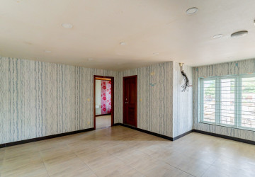 168 Sqm Shophouse For Rent - Tonle Bassac, Phnom Penh thumbnail