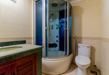 168 Sqm Shophouse For Rent - Tonle Bassac, Phnom Penh thumbnail