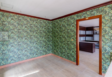 168 Sqm Shophouse For Rent - Tonle Bassac, Phnom Penh thumbnail