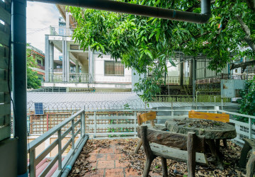168 Sqm Shophouse For Rent - Tonle Bassac, Phnom Penh thumbnail