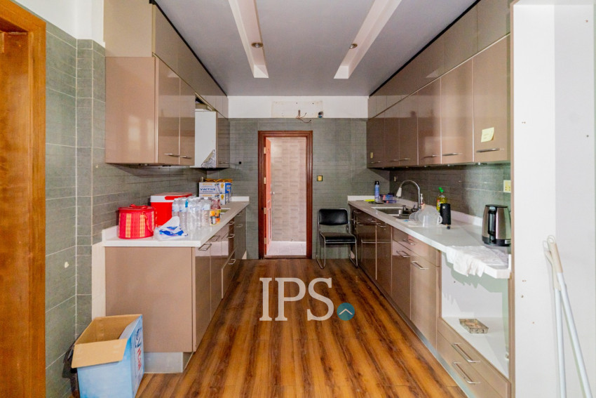 168 Sqm Shophouse For Rent - Tonle Bassac, Phnom Penh