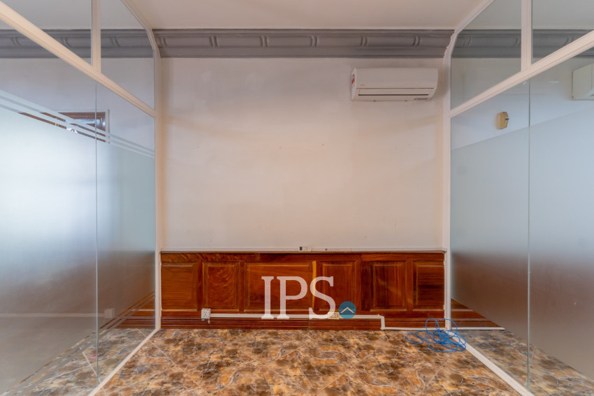 7 Bedroom Commercial Villa For Rent - BKK1, Phnom Penh