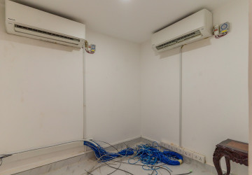 7 Bedroom Commercial Villa For Rent - BKK1, Phnom Penh thumbnail