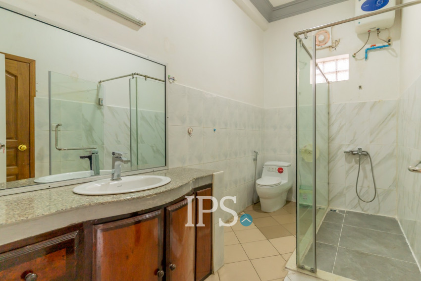 7 Bedroom Commercial Villa For Rent - BKK1, Phnom Penh