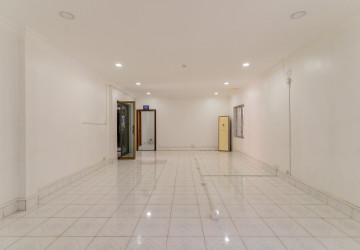 7 Bedroom Commercial Villa For Rent - BKK1, Phnom Penh thumbnail