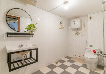 7 Bedroom Commercial Villa For Rent - BKK1, Phnom Penh thumbnail