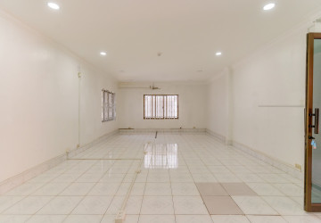 7 Bedroom Commercial Villa For Rent - BKK1, Phnom Penh thumbnail
