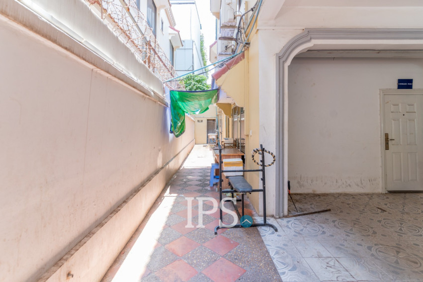 7 Bedroom Commercial Villa For Rent - BKK1, Phnom Penh