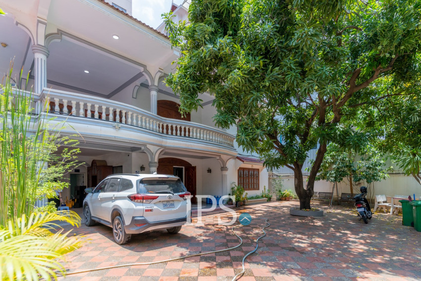 7 Bedroom Commercial Villa For Rent - BKK1, Phnom Penh