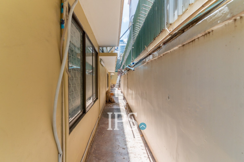 7 Bedroom Commercial Villa For Rent - BKK1, Phnom Penh