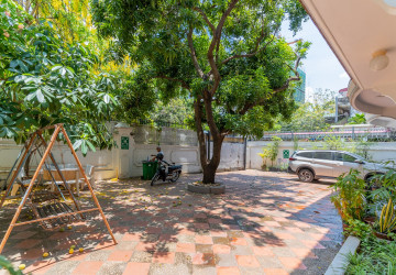 7 Bedroom Commercial Villa For Rent - BKK1, Phnom Penh thumbnail