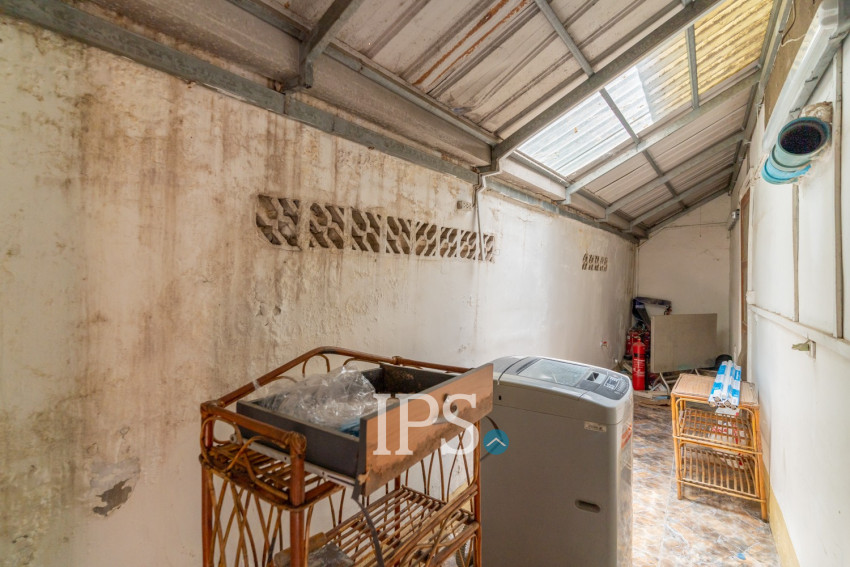 7 Bedroom Commercial Villa For Rent - BKK1, Phnom Penh