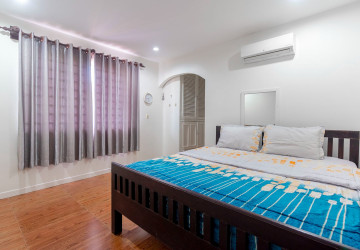 2 Bedroom Apartment For Rent - Svay Dangkum, Siem Reap thumbnail