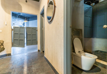 1675 Sqm Commercial Space For Rent - Beoung Kak 2, Phnom Penh thumbnail