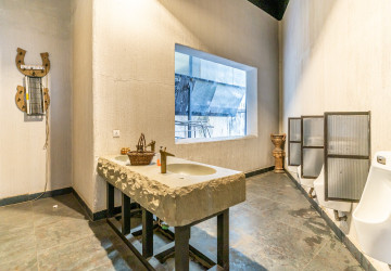 1675 Sqm Commercial Space For Rent - Beoung Kak 2, Phnom Penh thumbnail