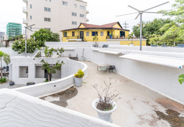 1675 Sqm Commercial Space For Rent - Beoung Kak 2, Phnom Penh thumbnail