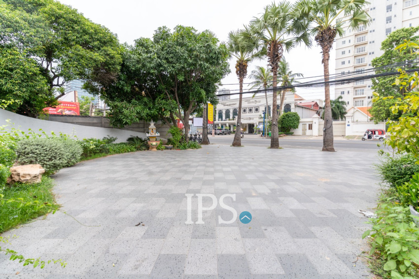 1675 Sqm Commercial Space For Rent - Beoung Kak 2, Phnom Penh