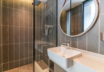 1 Bedroom Serviced Apartment For Rent - Tonle Bassac, Phnom Penh thumbnail