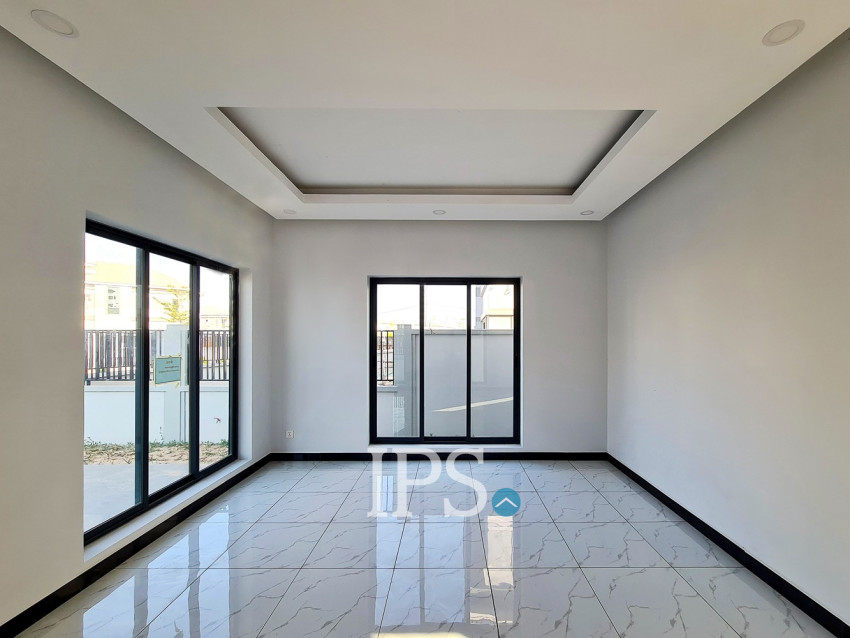 3 Bedroom Villa For Sale - Borey Tourism, Kandaek, Prasat Bakong, Siem Reap