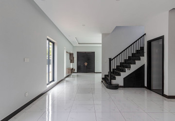 3 Bedroom Villa For Sale - Borey Tourism, Kandaek, Prasat Bakong, Siem Reap thumbnail
