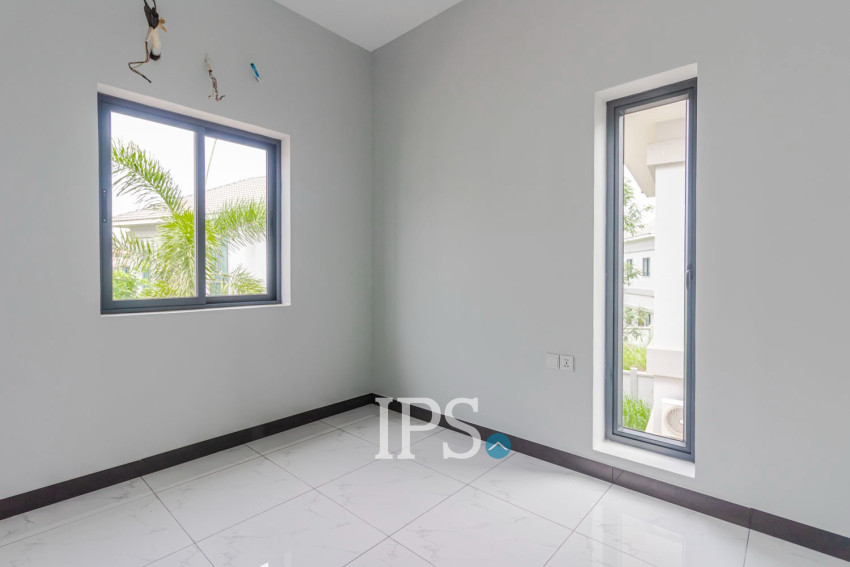 3 Bedroom Villa For Sale - Borey Tourism, Kandaek, Prasat Bakong, Siem Reap