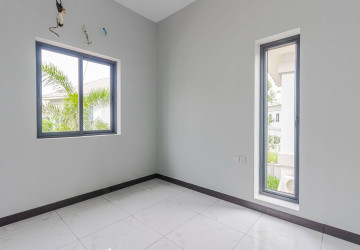 3 Bedroom Villa For Sale - Borey Tourism, Kandaek, Prasat Bakong, Siem Reap thumbnail