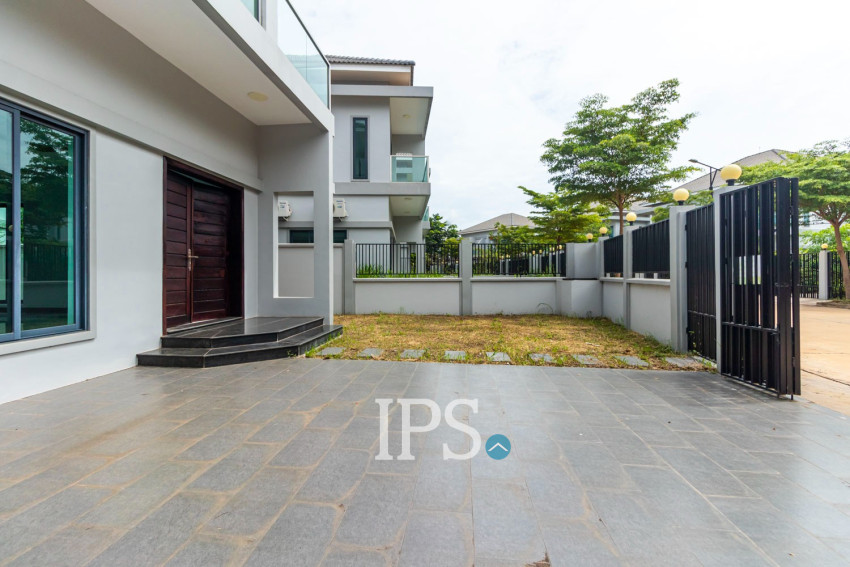 3 Bedroom Villa For Sale - Borey Tourism, Kandaek, Prasat Bakong, Siem Reap