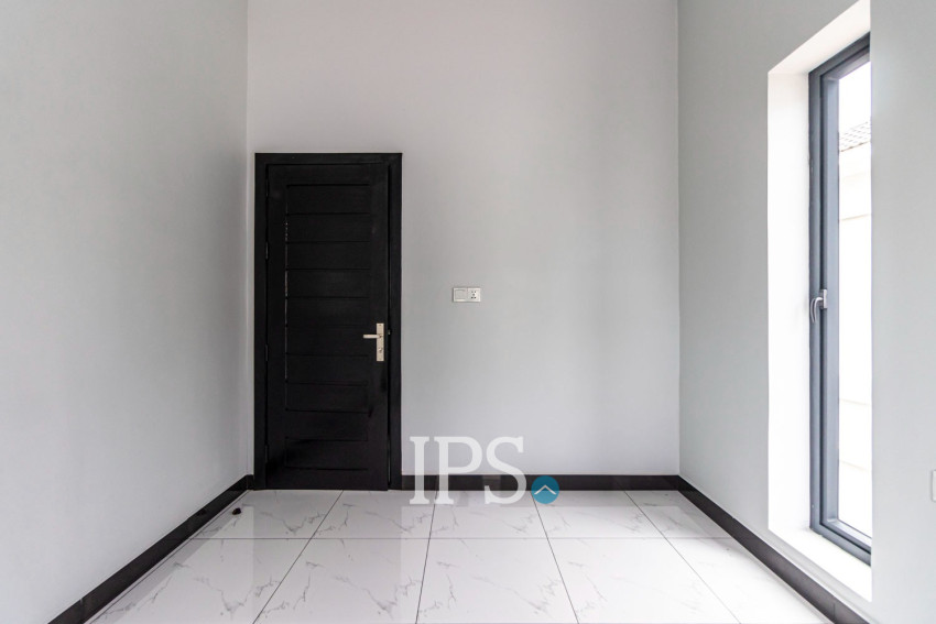 3 Bedroom Villa For Sale - Borey Tourism, Kandaek, Prasat Bakong, Siem Reap