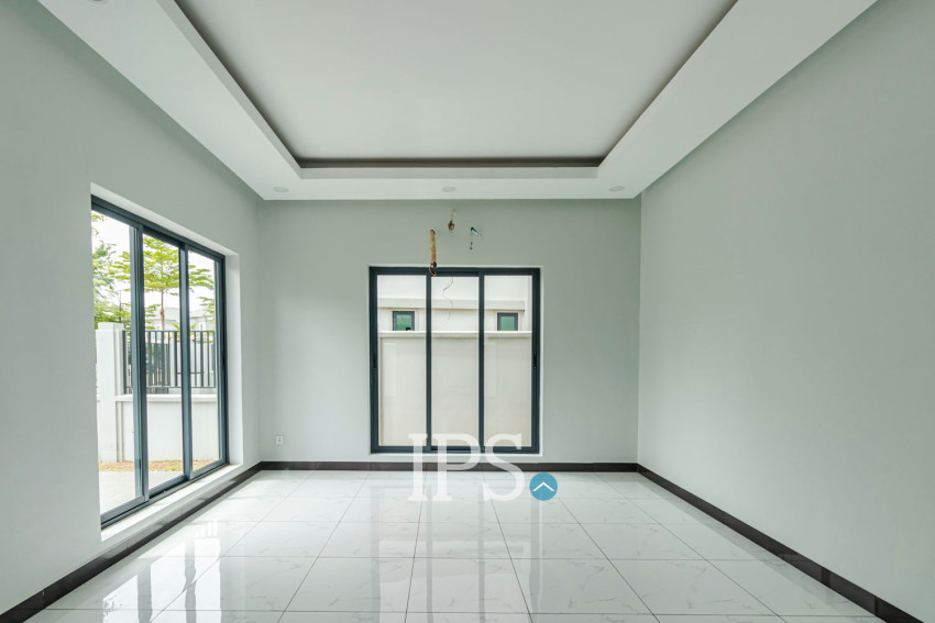 3 Bedroom Villa For Sale - Borey Tourism, Kandaek, Prasat Bakong, Siem Reap