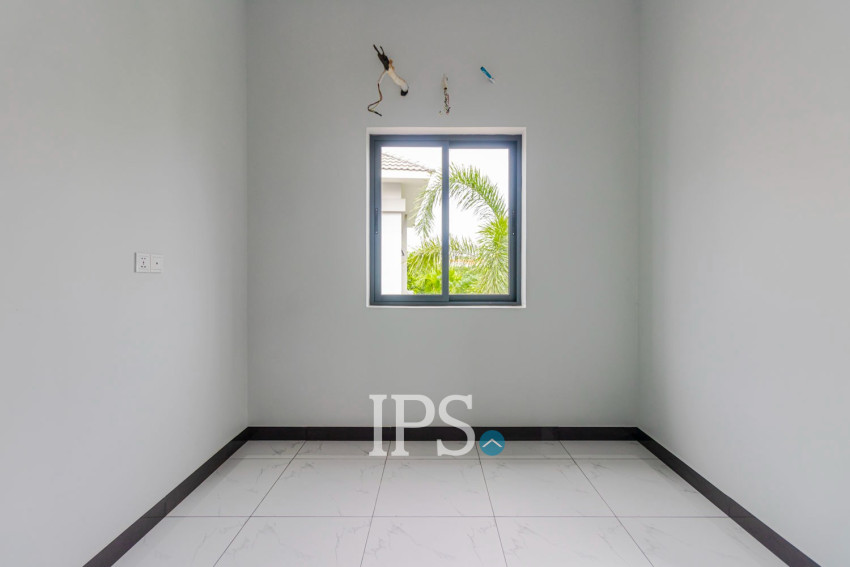 3 Bedroom Villa For Sale - Borey Tourism, Kandaek, Prasat Bakong, Siem Reap