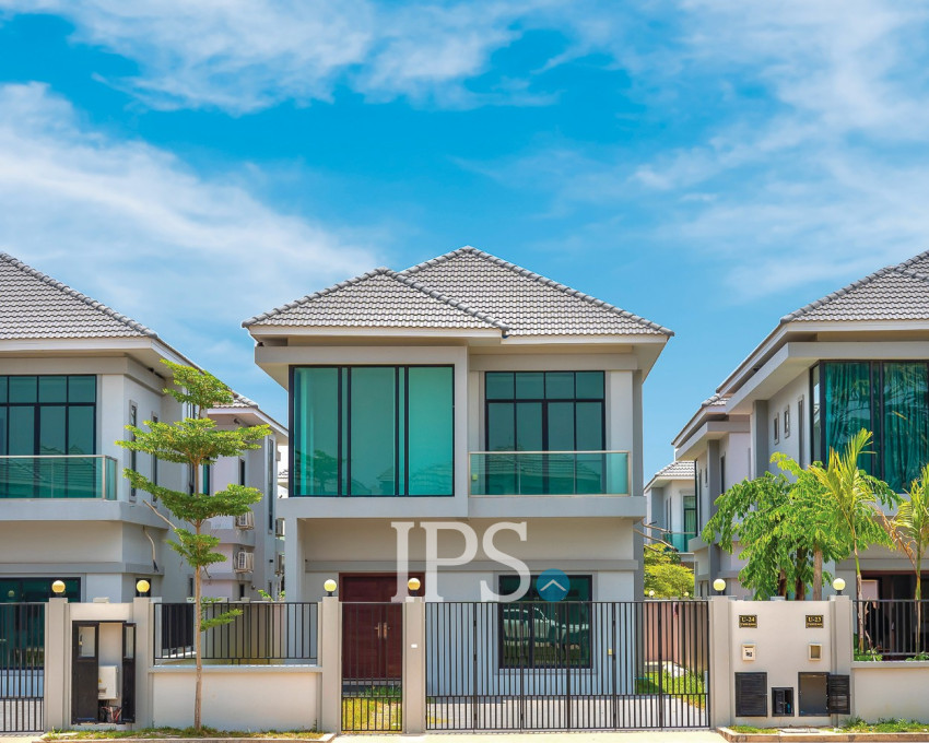 4 Bedroom Villa For Sale - Borey Tourism, Kandaek, Prasat Bakong, Siem Reap