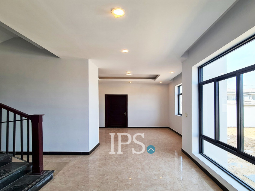 4 Bedroom Villa For Sale - Borey Tourism, Kandaek, Prasat Bakong, Siem Reap