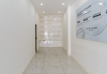 179 Sqm Retail Space For Rent - Tonle Bassac, Phnom Penh thumbnail