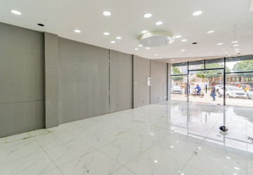 179 Sqm Retail Space For Rent - Tonle Bassac, Phnom Penh thumbnail