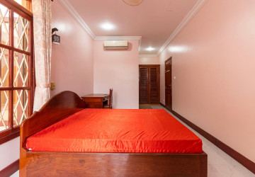 4 Bedroom House For Rent - Svay Dangkum, Siem Reap thumbnail