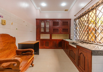 4 Bedroom House For Rent - Svay Dangkum, Siem Reap thumbnail