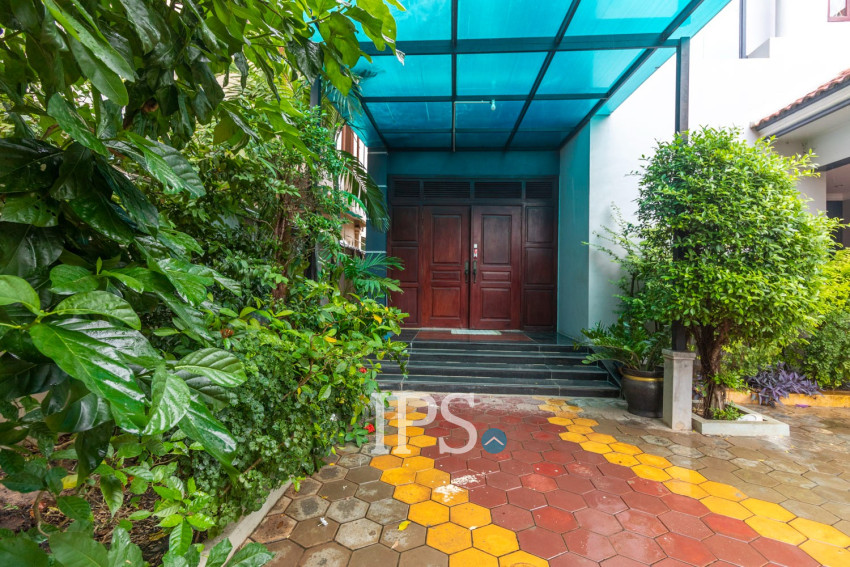4 Bedroom House For Rent - Svay Dangkum, Siem Reap